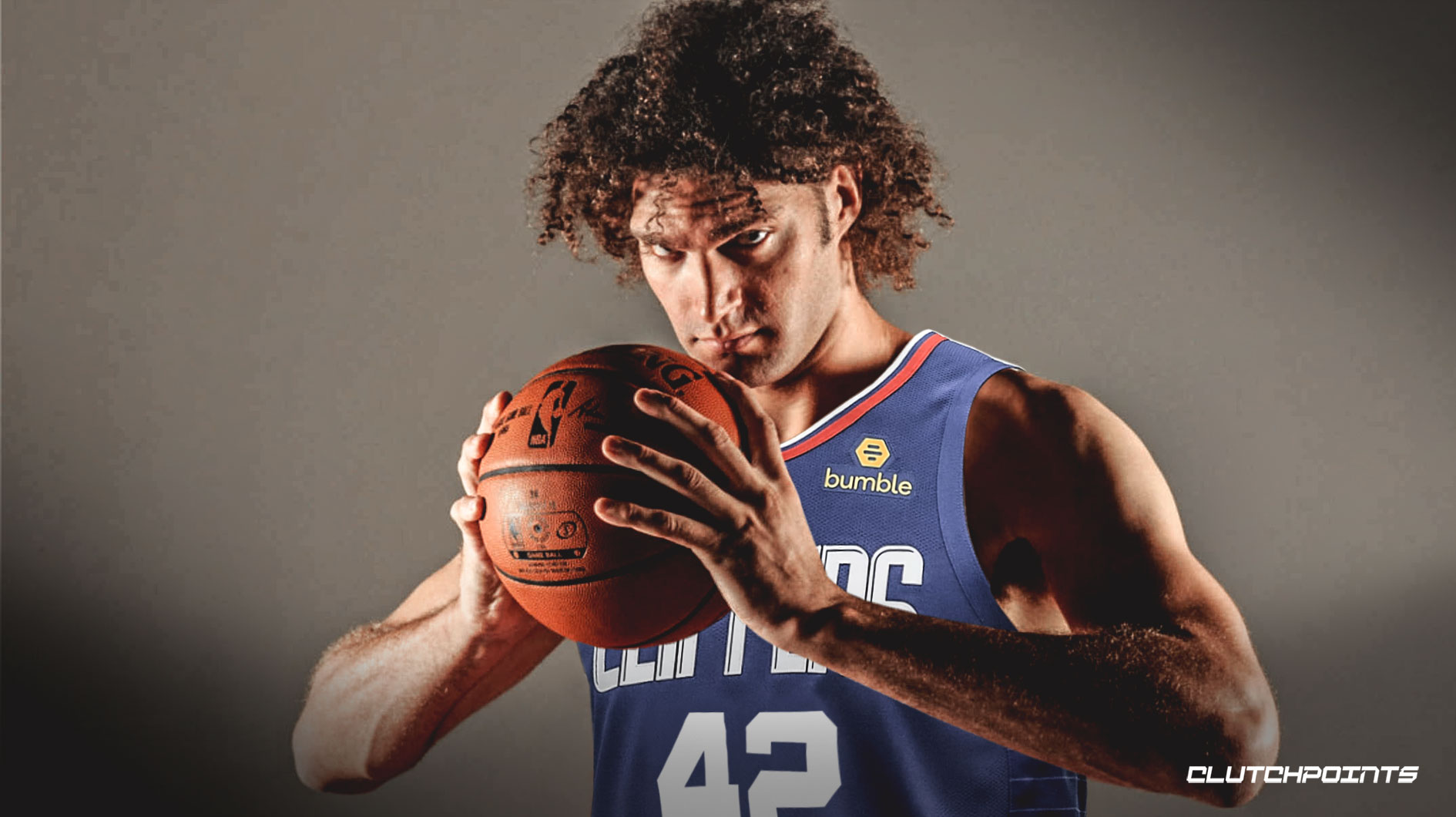  德罗巴迎来三赛季高光表现，快船球迷沸腾！