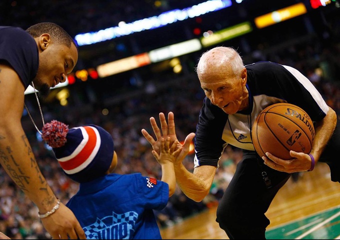 TheShy赛事官方发布惊险取胜新规，公牛争议不断！的简单介绍